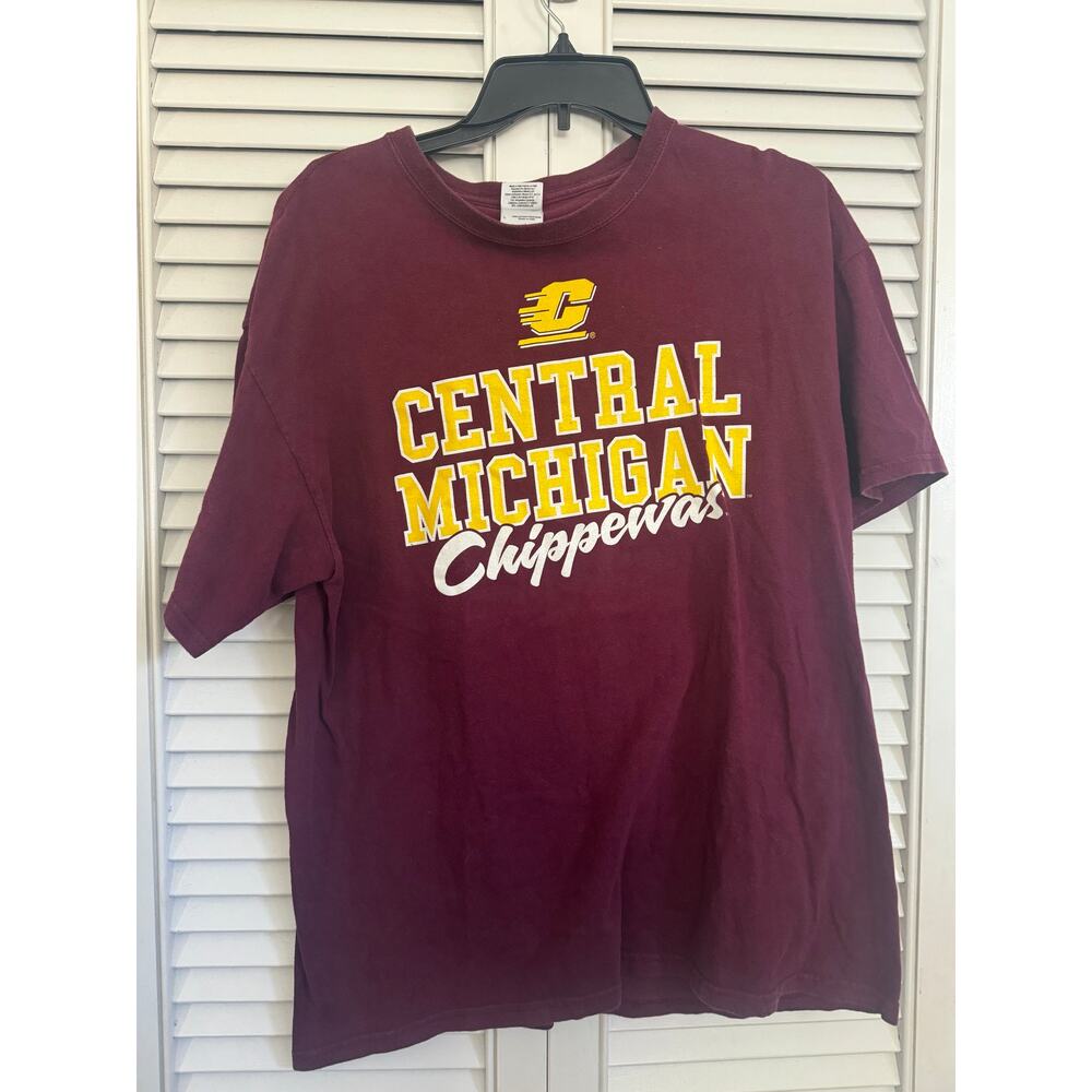Central Michigan Chippewas CMU College Burgundy T-Shirt Sz: large